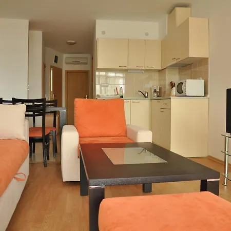 Apartment Tomi Family
